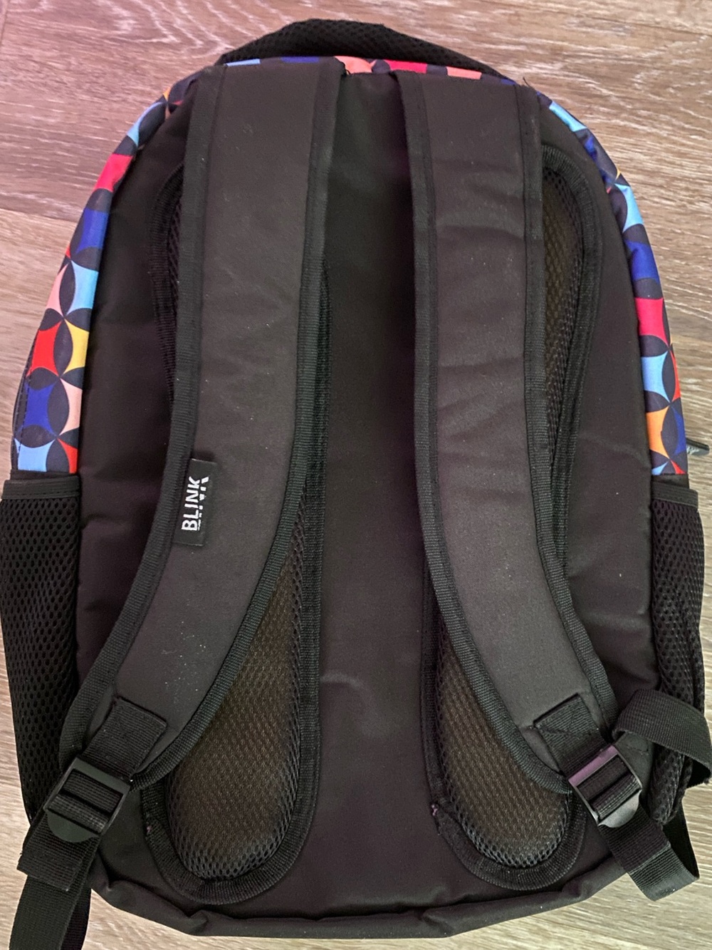 Blink Backpack - Picture 8 of 9